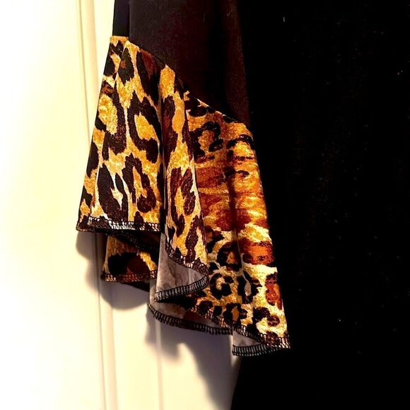 Leopard Top - Picture 3 of 8